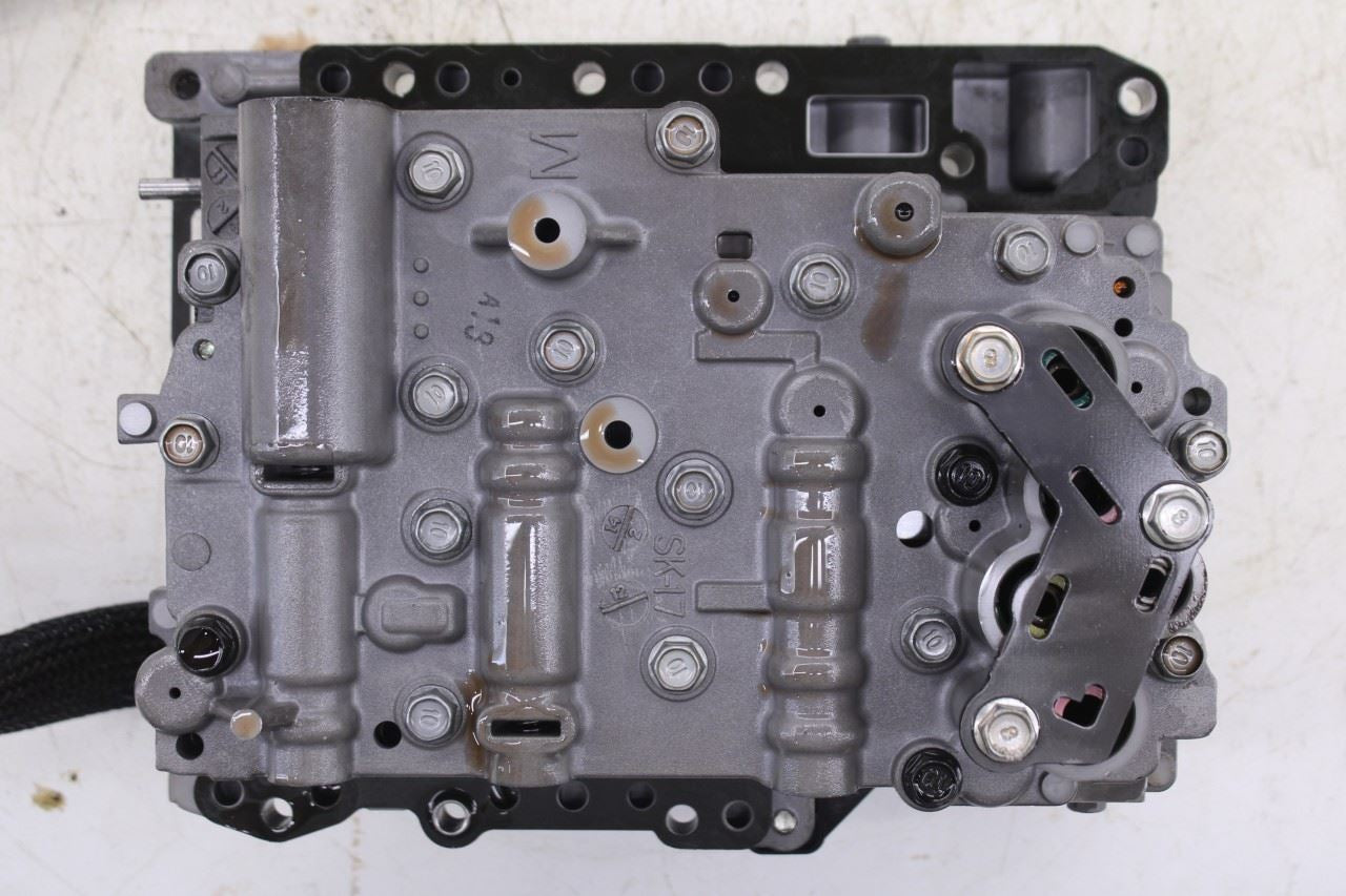 14-16 Kia Soul 1.6L FWD 6-Spd Auto Transmission Valve Body w/ Oil Pan 46210-26007