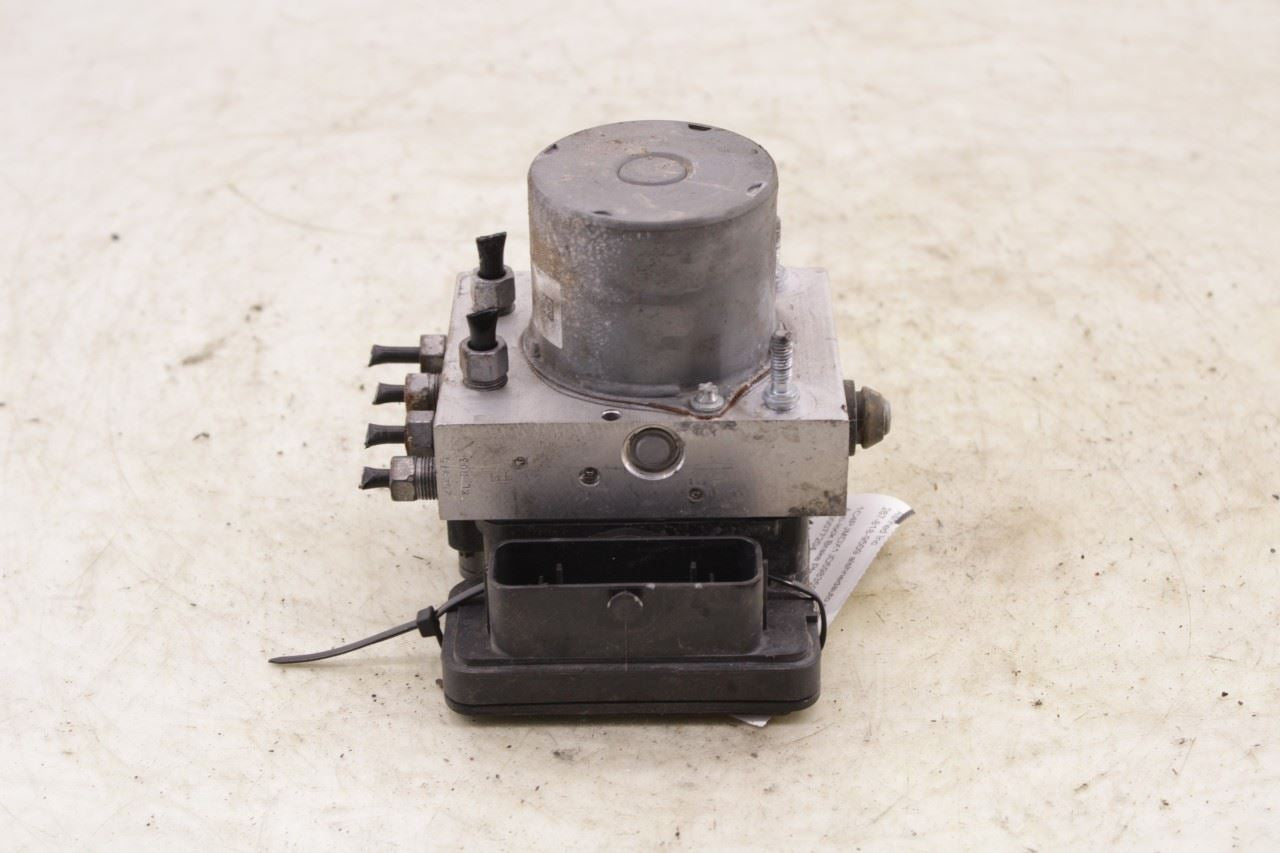 2018 Jeep Cherokee Limited 3.2L ABS Anti Lock Brake Pump Control Module OEM - Alshned Auto Parts
