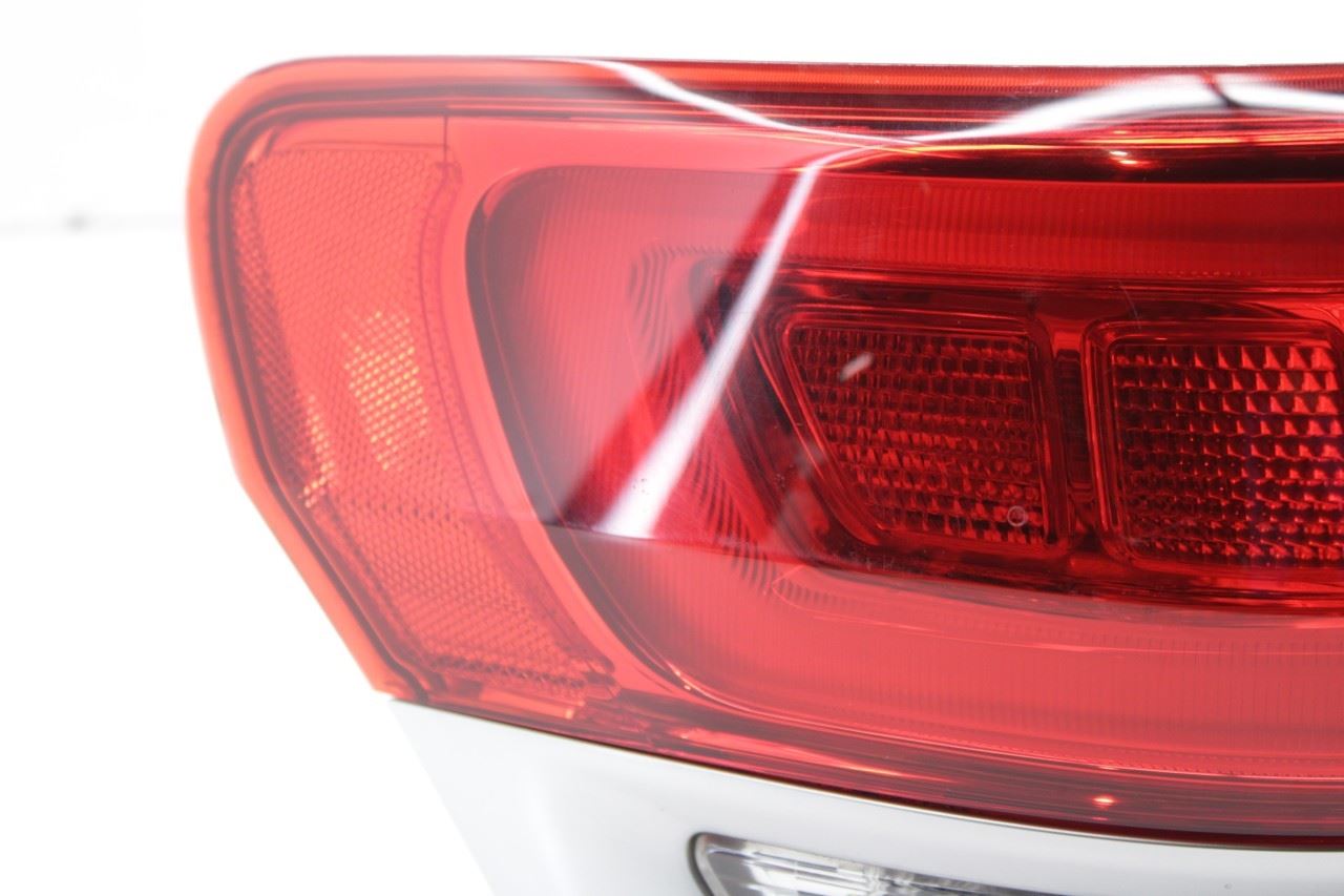 2015-2018 Jeep Grand Cherokee Summit Rear Left Side Tail Light Lamp 68236135AC - Alshned Auto Parts