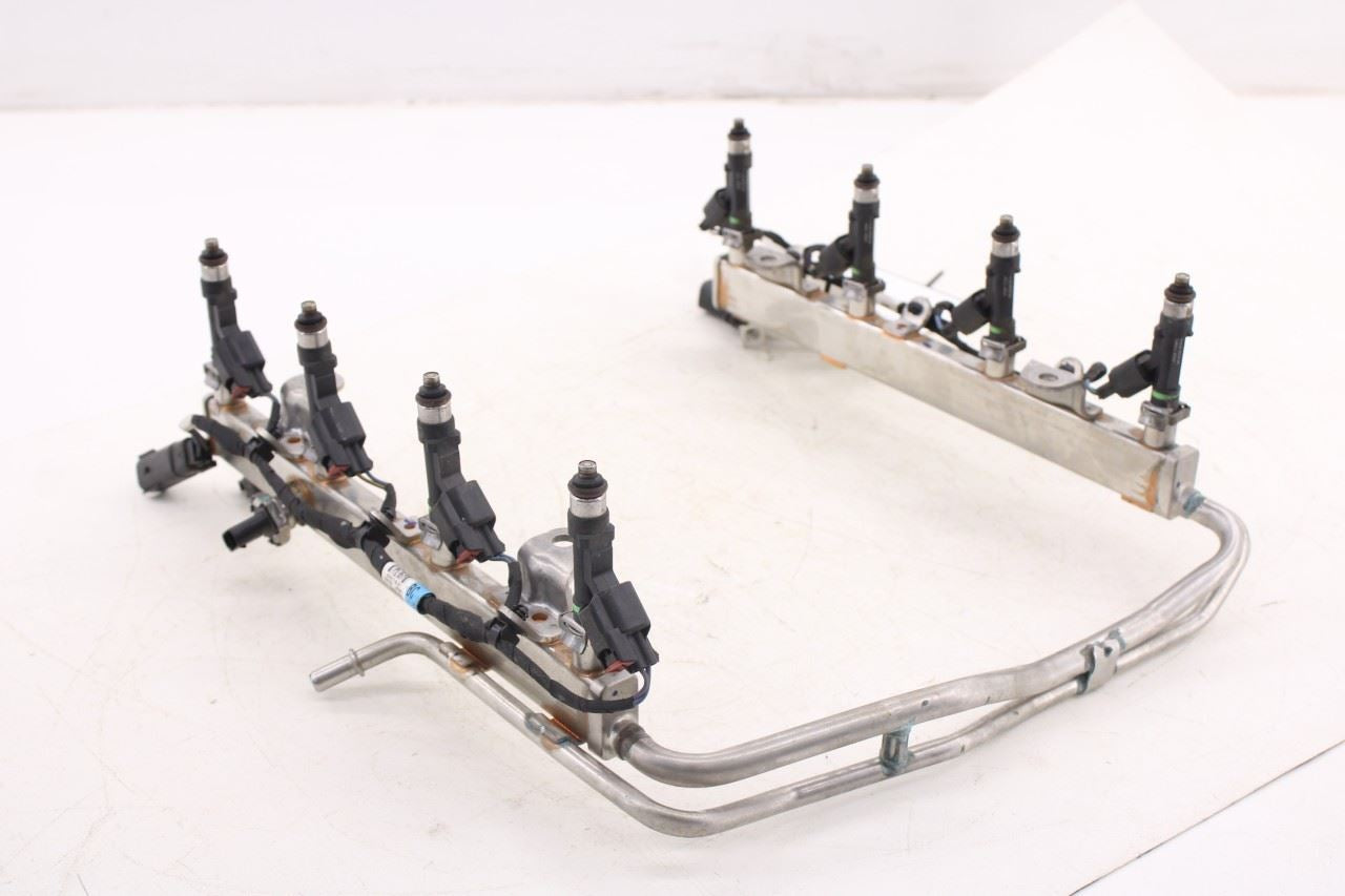 21-26 Ford F150 XLT Supercrew 5.0L Manifold Fuel Supply Port Rail with Injectors2