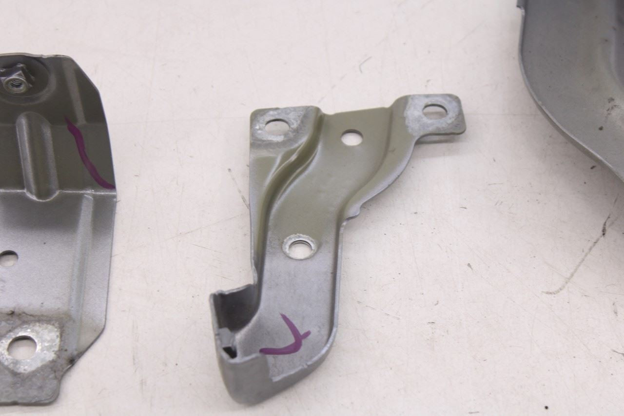 21-25 Volkswagen Atlas SE Front Right Side Fender Support Mount Bracket Set of 4 - Alshned Auto Parts