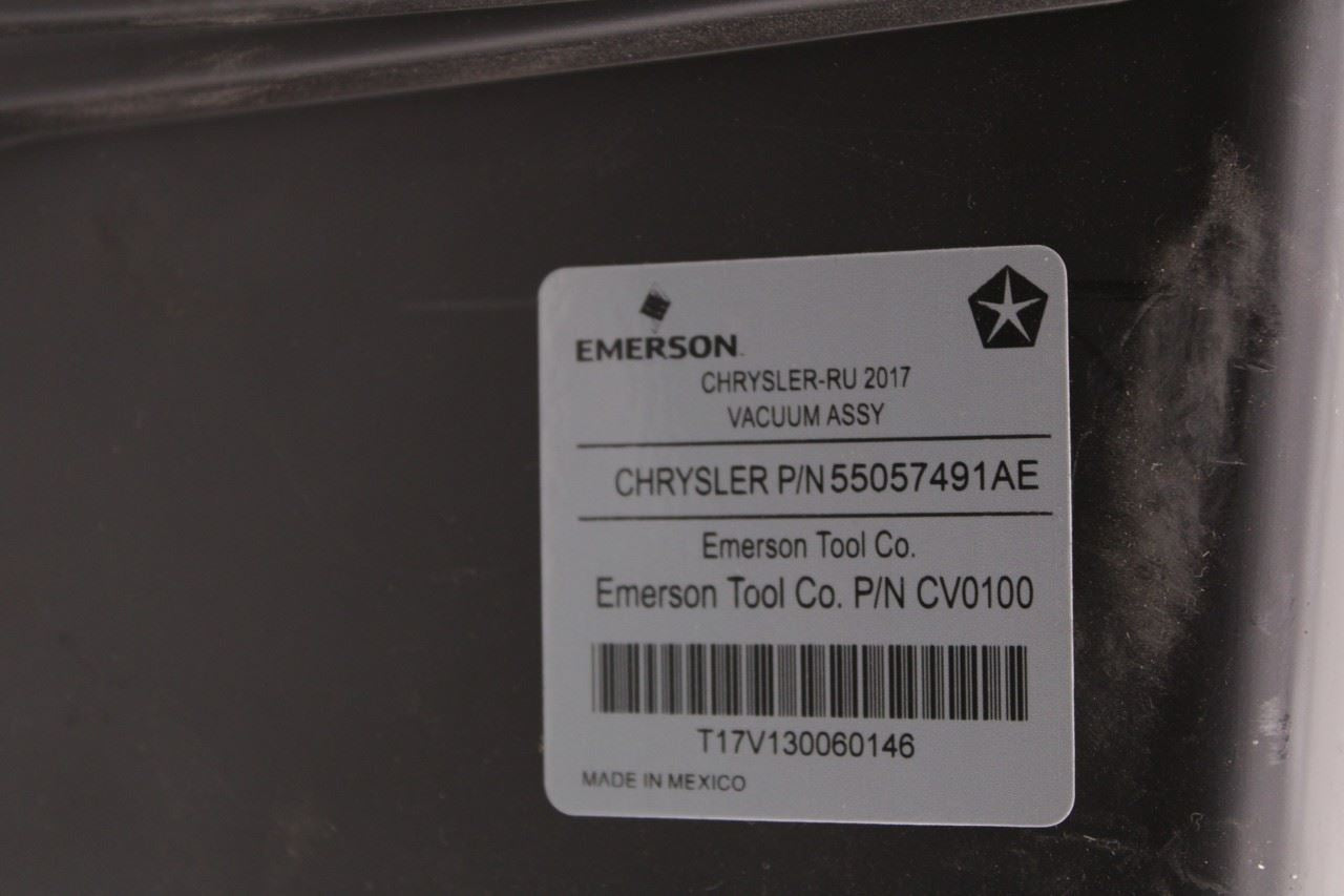 2017-19 Chrysler Pacifica Limited Rear Cargo Stow'N Vacuum Cleaner w/ Reservoir - Alshned Auto Parts