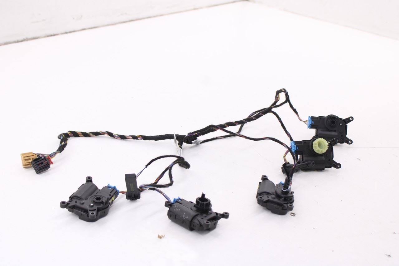 2019-25 Volkswagen Jetta SE HVAC System Wire Harness w/ Blend Door Actuator Set14
