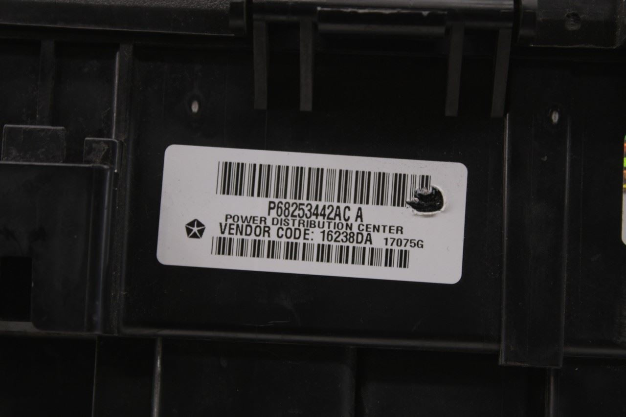 16-17 Jeep Grand Cherokee 5.7L IPDM Intelligent Power Distribution Center *ReaD* - Alshned Auto Parts