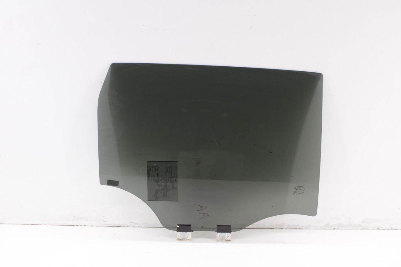 2015-2023 Jeep Cherokee Limited Rear Right Side Door Window Glass 68104622AC OEM - Alshned Auto Parts