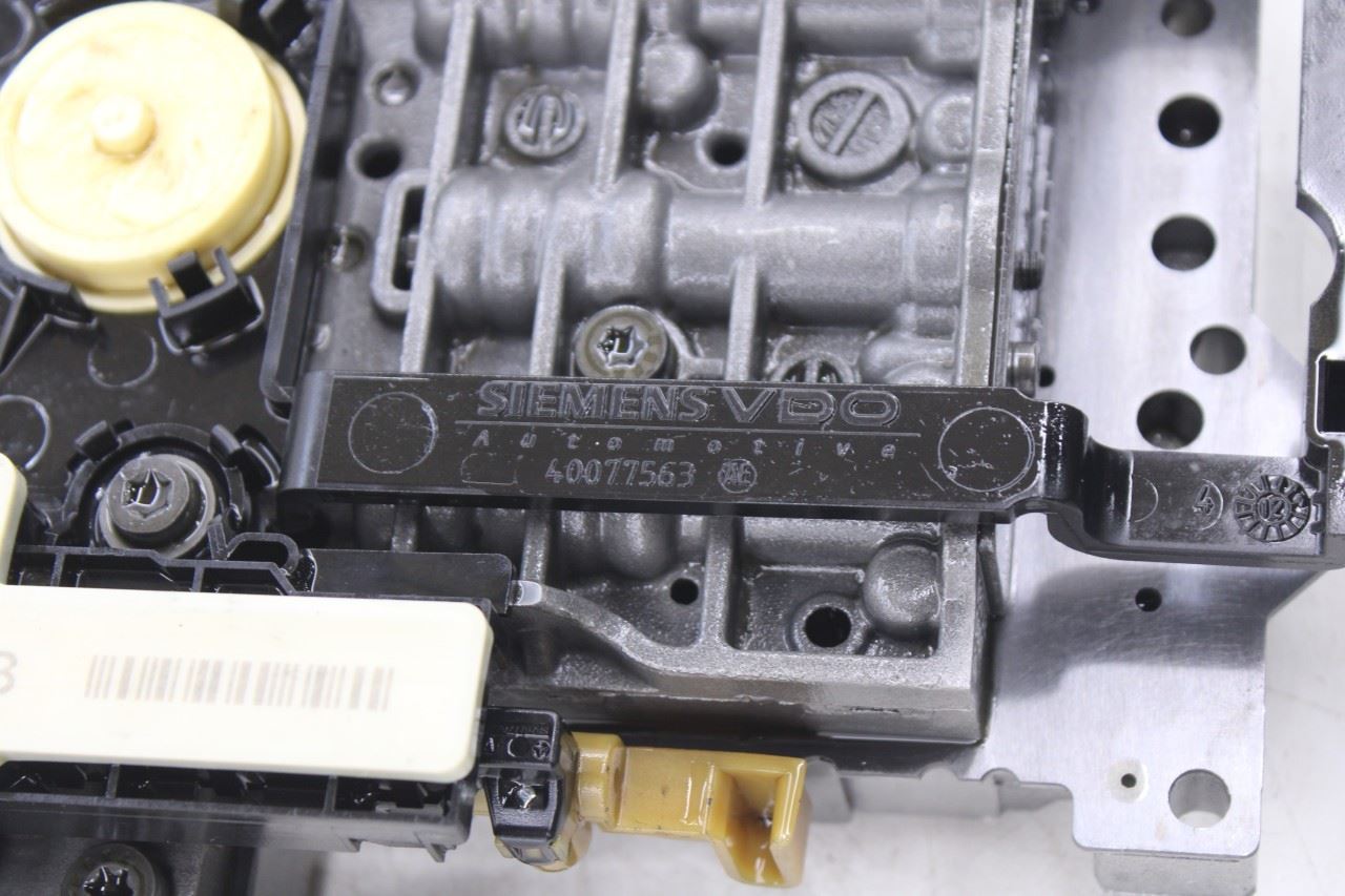 04-06 Mercedes-Benz E500 5.0L 7-Spd Auto Transmission Valve Body 2202703106 OEM14