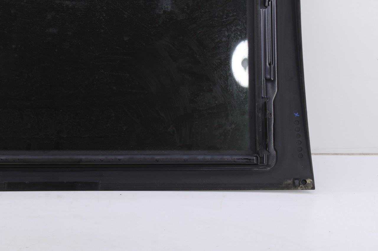 2010-2016 Mercedes-Benz E350 4Matic Roof Window Center Panel Glass 21278001219