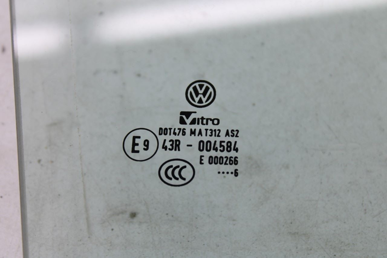 2011-2018 Volkswagen Jetta Sport Rear Right Door Window Movable Glass 5C68450265
