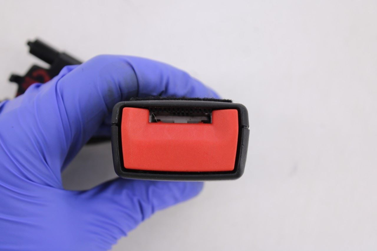 11-18 Porsche Cayenne S Rear RH LH Side and Center 2nd Row Seat Belt Buckle Set4
