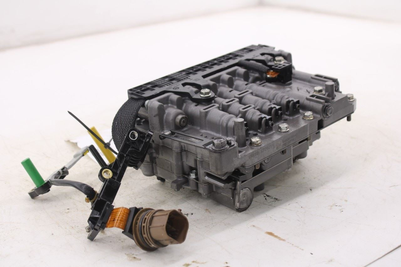 14-16 Kia Soul 1.6L FWD 6-Spd Auto Transmission Valve Body w/ Oil Pan 46210-26003