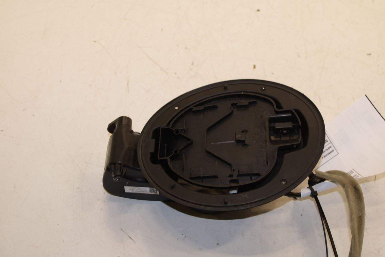 21-25 Mazda CX30 S 2.5L Fuel Tank Filler Door Lid Cover Pocket DGH942421 *ReaD* - Alshned Auto Parts