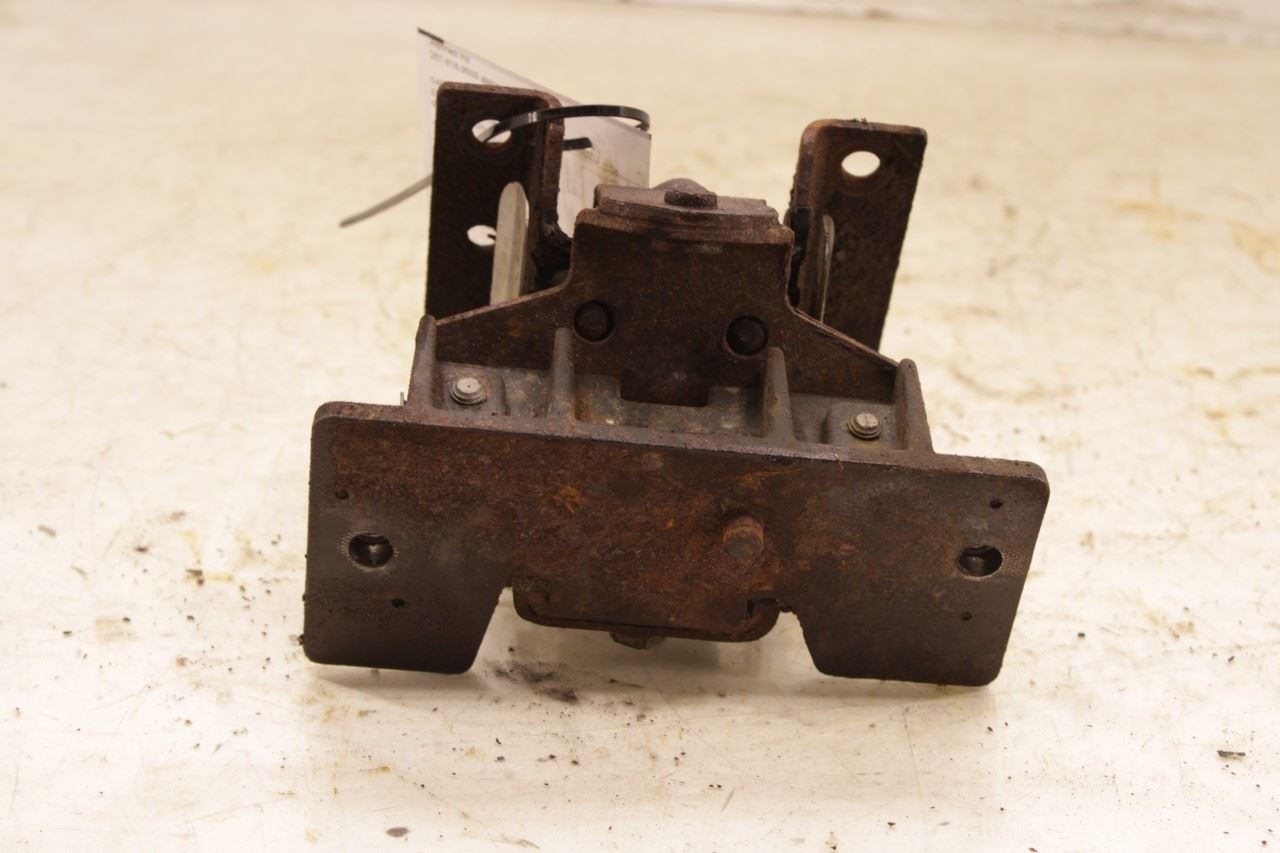 2012-2020 ISUZU NPR HD 6.0L Left Side Engine Motor Mount 8-98061-526-0 OEM - Alshned Auto Parts