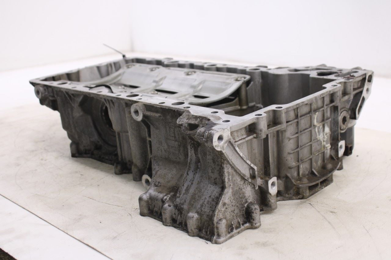 2010-2015 BMW 750i xDrive 4.4L Twin Turbo AWD Engine Motor Upper Oil Pan 76055246