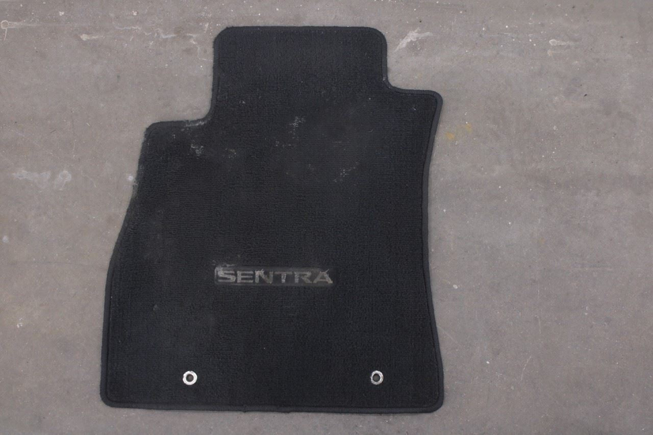 13-19 Nissan Sentra SV Front and Rear RH LH Side Interior Carpet Floor Mats Set1