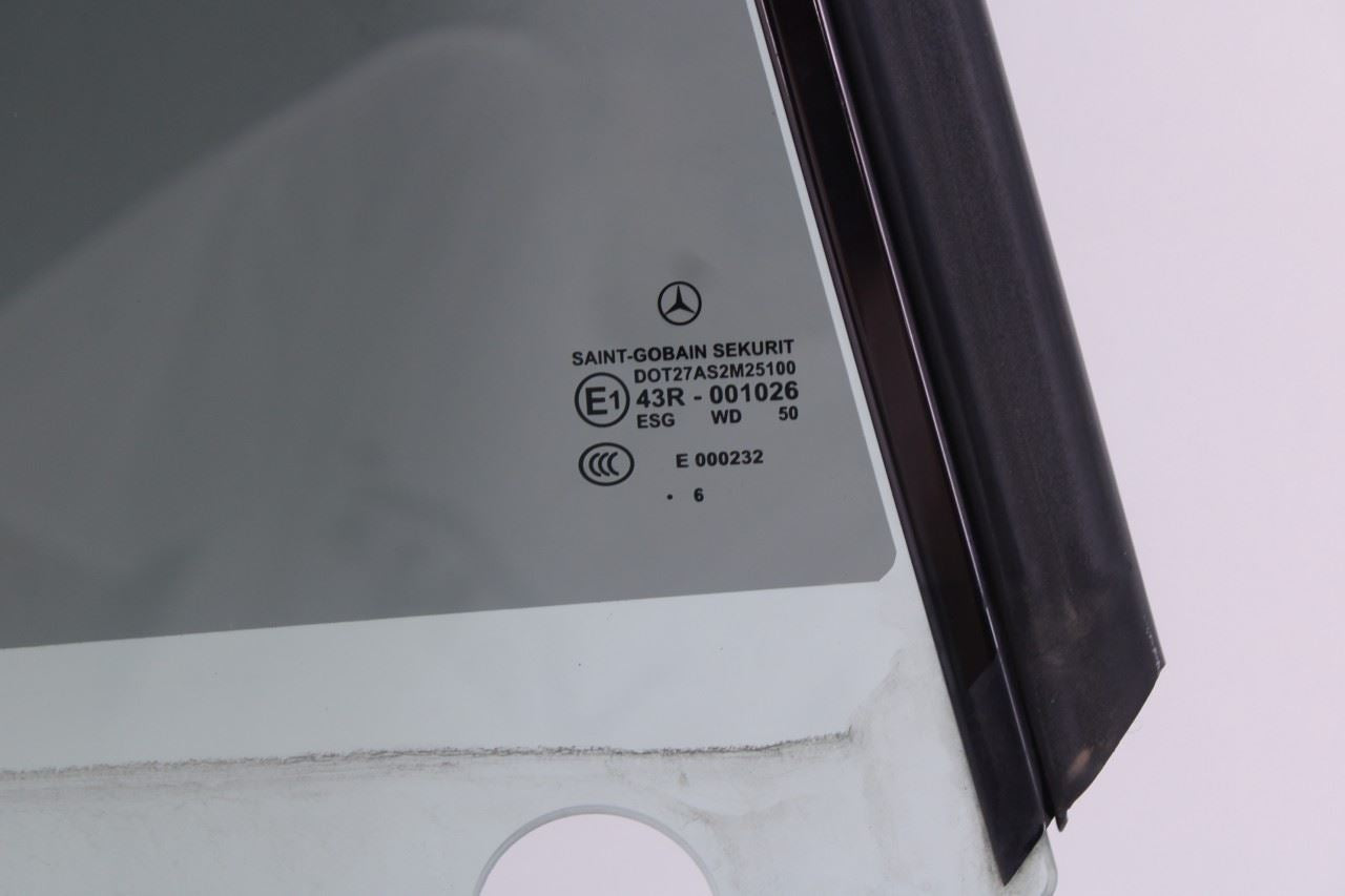 2006-2009 Mercedes-Benz CLK350 Rear Right Quarter Window Fixed Glass 20967002105