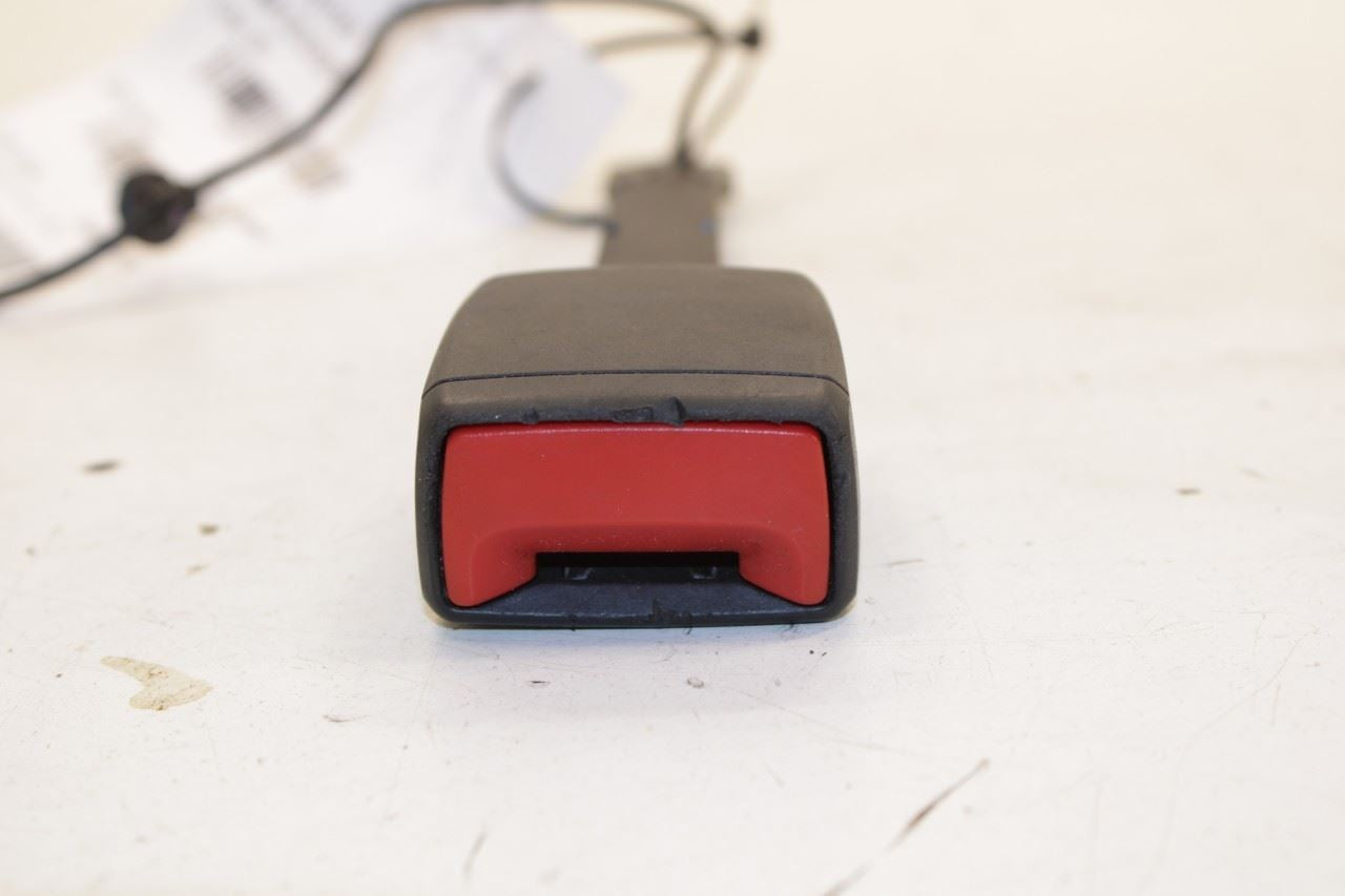 18-20 Volkswagen Atlas S 3.6L AWD Front Driver Left Side Seat Belt Buckle *ReaD* - Alshned Auto Parts