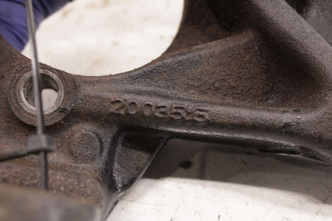 2007-2018 Jeep Wrangler Unlimited Front Right Side Spindle Knuckle 68004086AA - Alshned Auto Parts