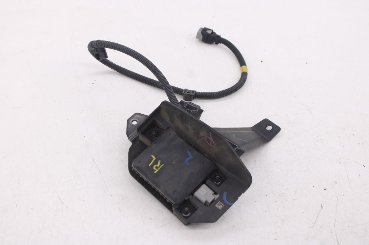 2020-2022 Hyundai Palisade Limited AWD Rear Left Blind Spot Sensor 99140-S8030 - Alshned Auto Parts