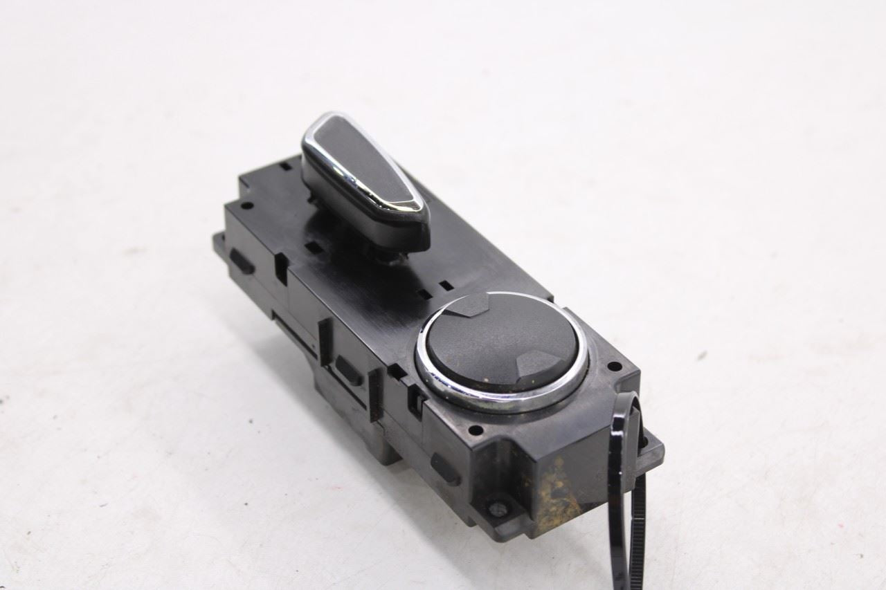 2015-17 Ford Mustang Conv V6 Front Left Power Seat Control Switch FR3Z-14A701-BA3