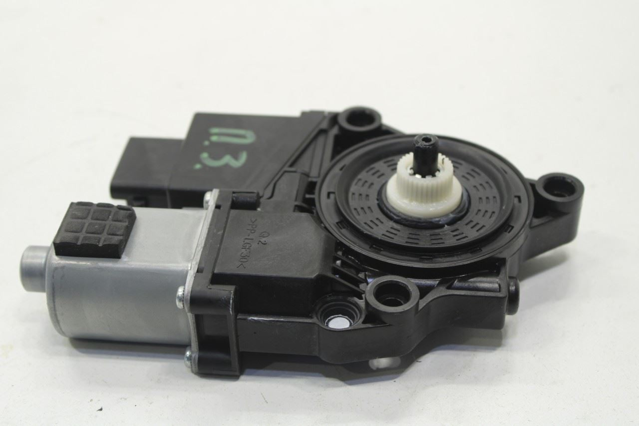 2019-2020 KIA Sorento LX Rear Right Door Power Window Motor 83460-C5220 OEM - Alshned Auto Parts