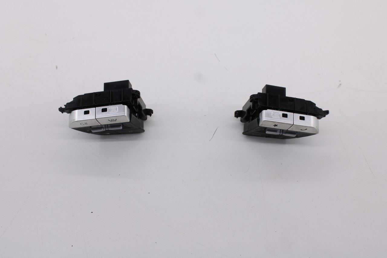 24-25 Hyundai Elantra SE Steering Wheel Cruise Control and Multi Switch Buttons6