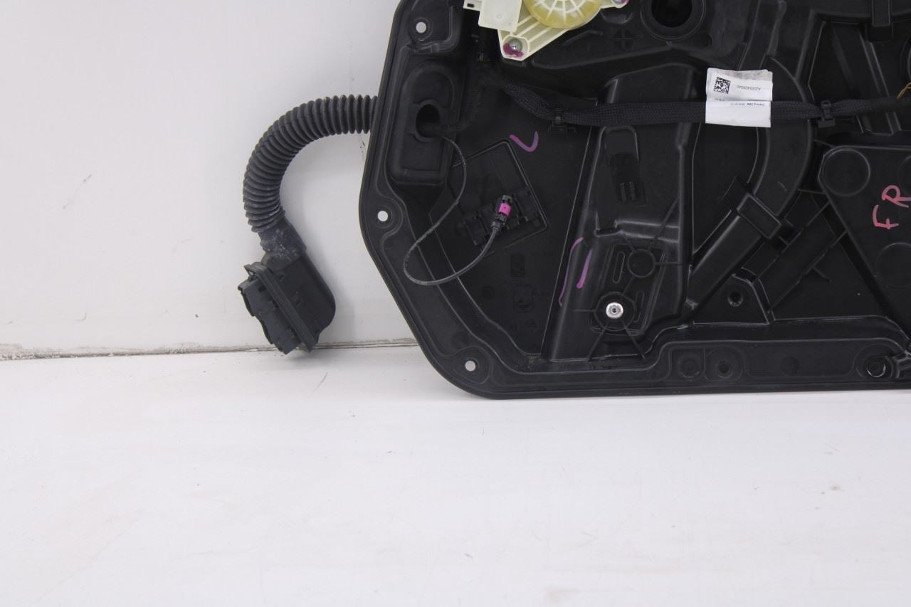 15-21 Mercedes-Benz C300 4Matic FR RH Door Window Regulator w/ Carrier and Motor5
