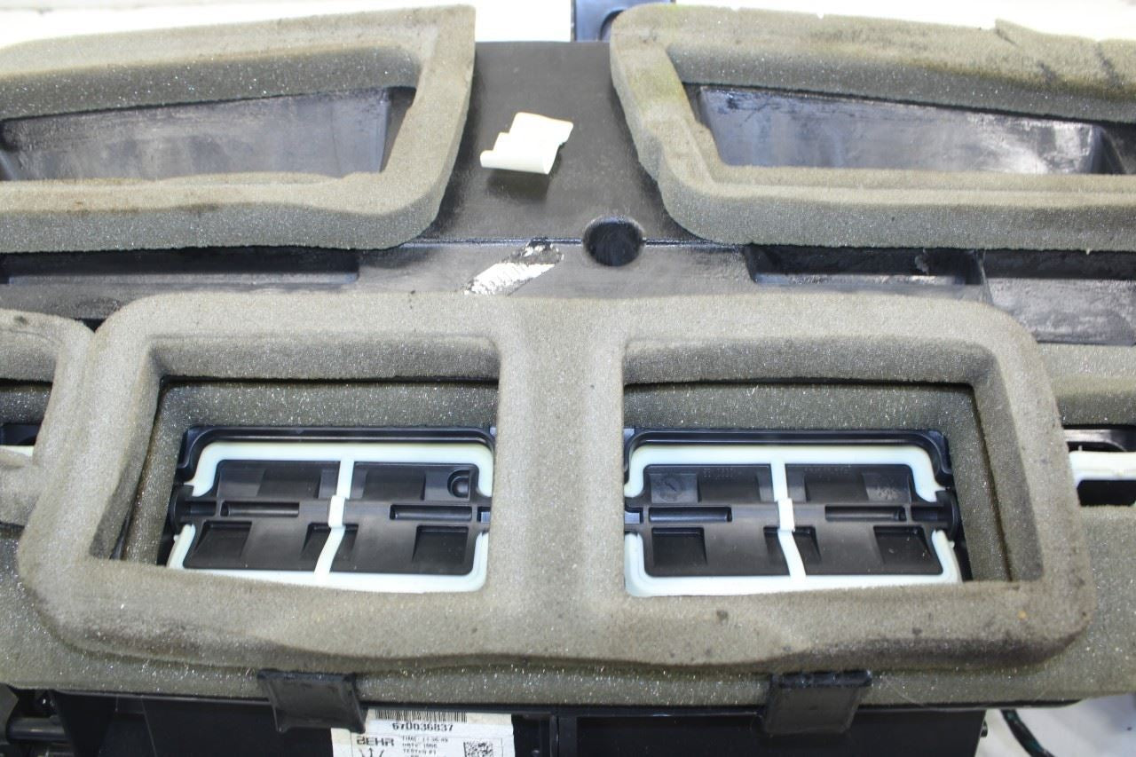 2014-2020 Maserati Ghibli 3.0L HVAC Heater Blower Housing Box 670036837 OEM - Alshned Auto Parts