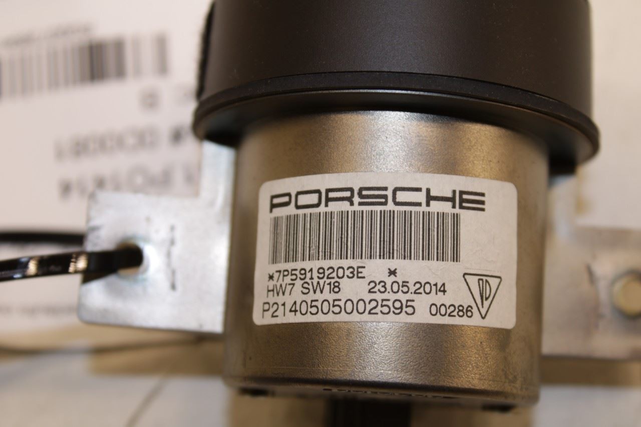 2011-2016 Porsche Cayenne Platinum 3.6L AWD Dashboard Center Upper Chrono Clock - Alshned Auto Parts