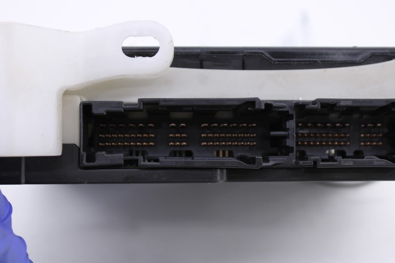 2022-2024 Toyota Corolla LE Multiplex Network Body Control Module 89221-12M00 5