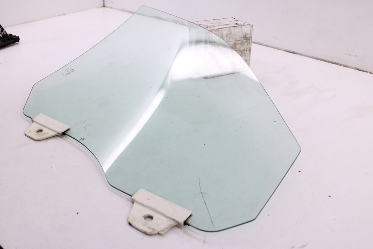 2011-2026 Dodge Durango SXT Front Left Door Window Movable Glass 68068671AC8