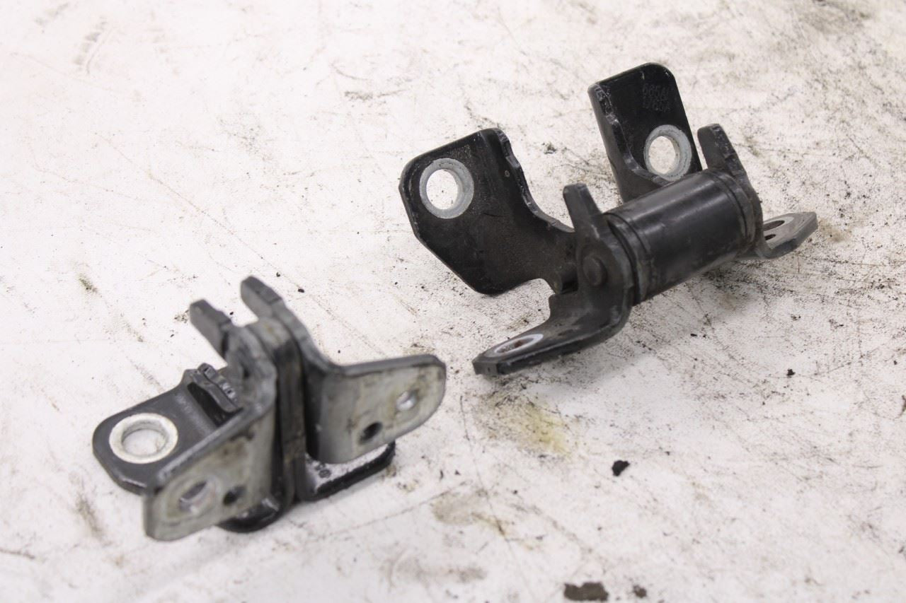 2011-25 Dodge Durango SXT Rear Left Driver Side Door Hinge Upper and Lower Pair5