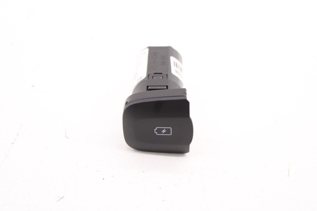 19-20 Hyundai Santa Fe SEL 2.4L AWD Center Console USB Charger Port Power Outlet - Alshned Auto Parts