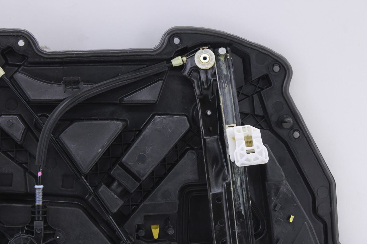 08-20 Dodge Grand Caravan Front Right Door Window Regulator w/ Carrier and Motor9
