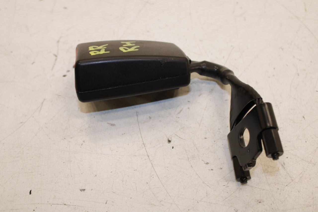 11-18 Porsche Cayenne Platinum Rear RH Left and Center 2nd Row Seat Belt Buckle - Alshned Auto Parts