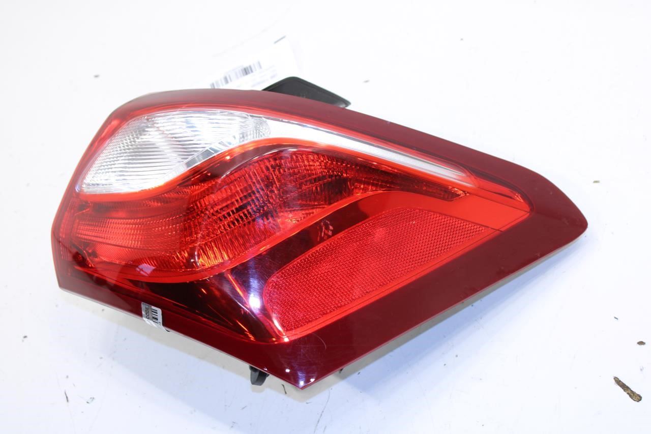 2018-2021 Chevrolet Equinox LT Rear Right Side Tail Light Lamp 84769836 OEM - Alshned Auto Parts