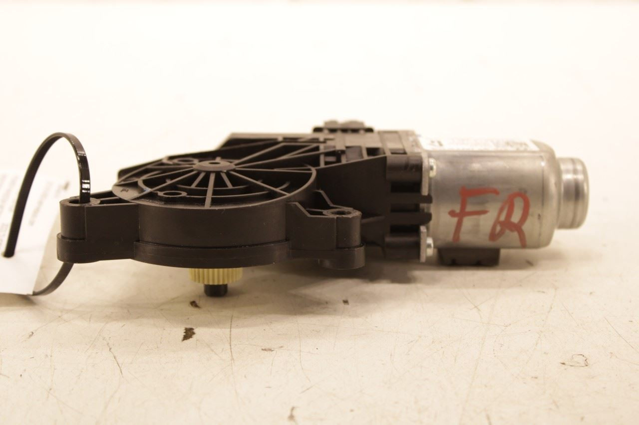 2022-2024 Hyundai Tucson SEL Front Right Door Power Window Motor 82460-N9410 OEM - Alshned Auto Parts