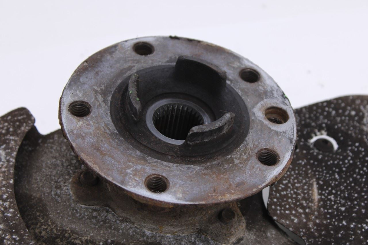 2011-2018 Porsche Cayenne S Front Right Passenger Side Spindle Knuckle Hub2