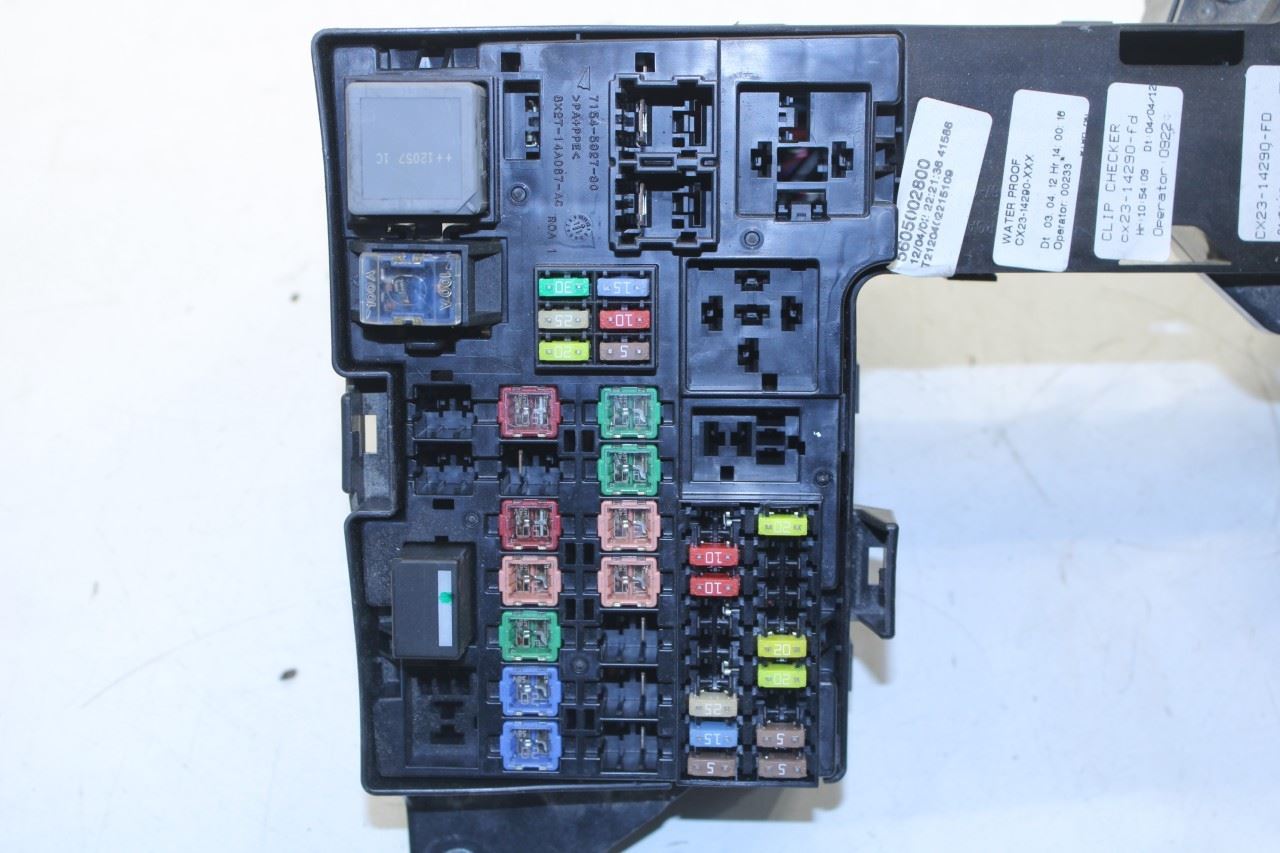 2010-15 Jaguar XF Portfolio 5.0L RWD Engine Bay Fuse Relay Junction Block *ReaD* - Alshned Auto Parts