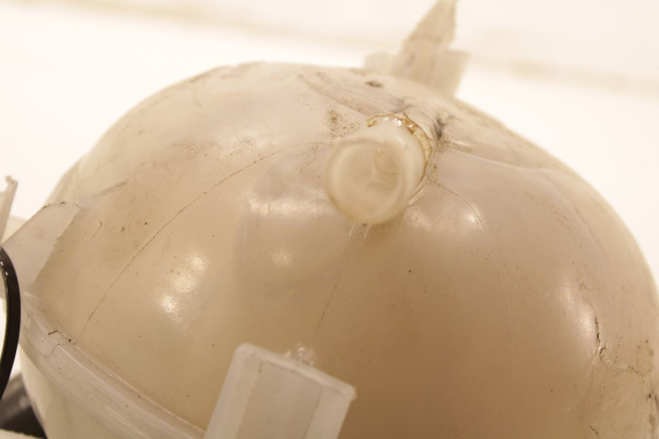 2018-2023 Volkswagen Atlas S 3.6L Radiator Coolant Reservoir Bottle 5Q0121407T - Alshned Auto Parts