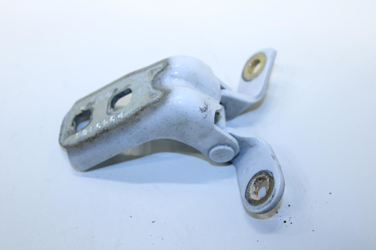 2017-2023 GMC Acadia SLT-1 Front LH Door Hinge Upper and Lower Pair 13583618 OEM - Alshned Auto Parts