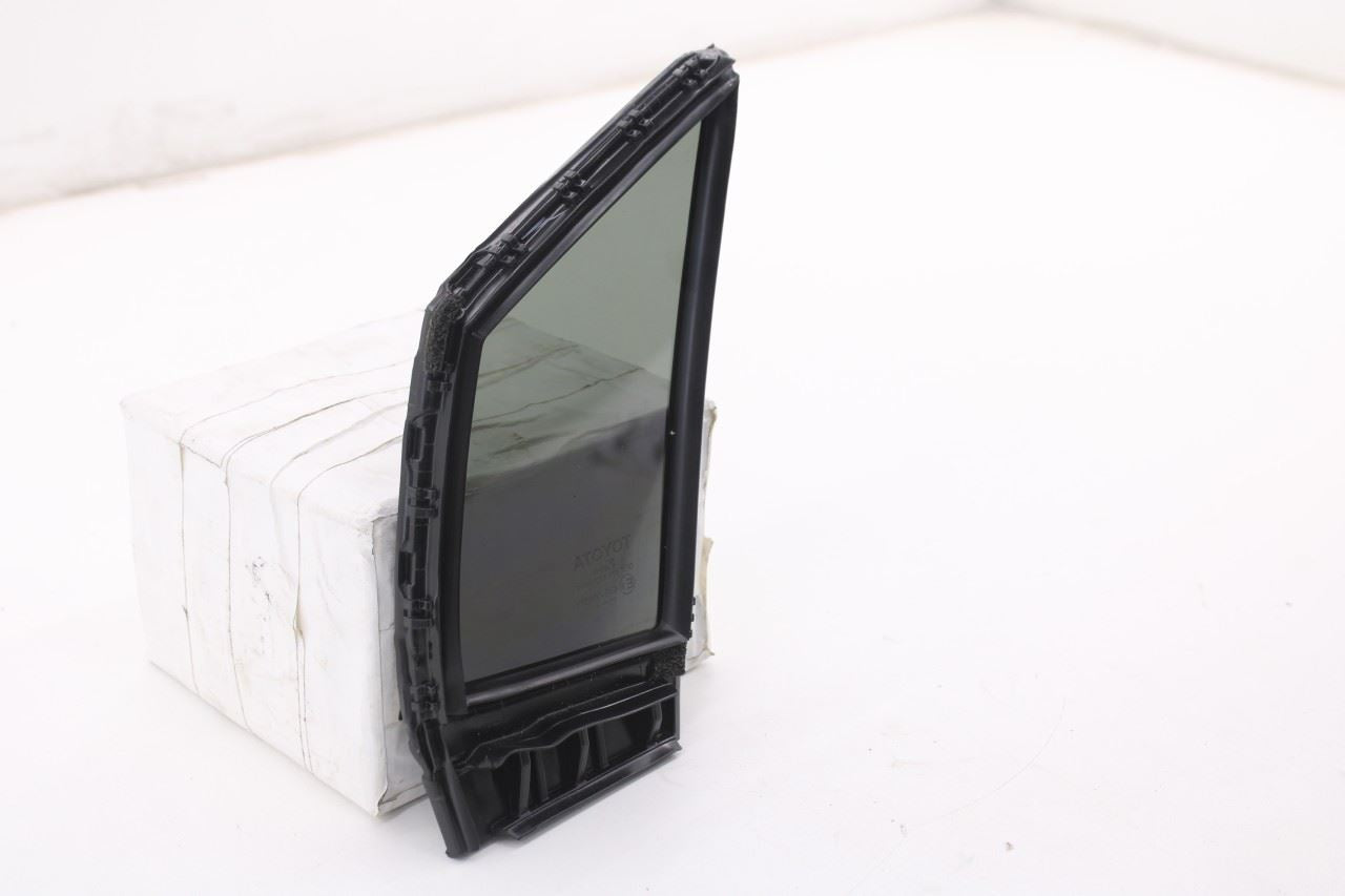 2020-25 Toyota Corolla LE Front Right Side Door Quarter Vent Window Fixed Glass6