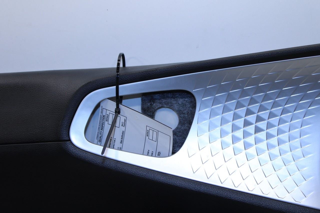 2020-2022 Kia Soul Front Left Driver Side Door Trim Panel 82305-K0330D31 OEM - Alshned Auto Parts