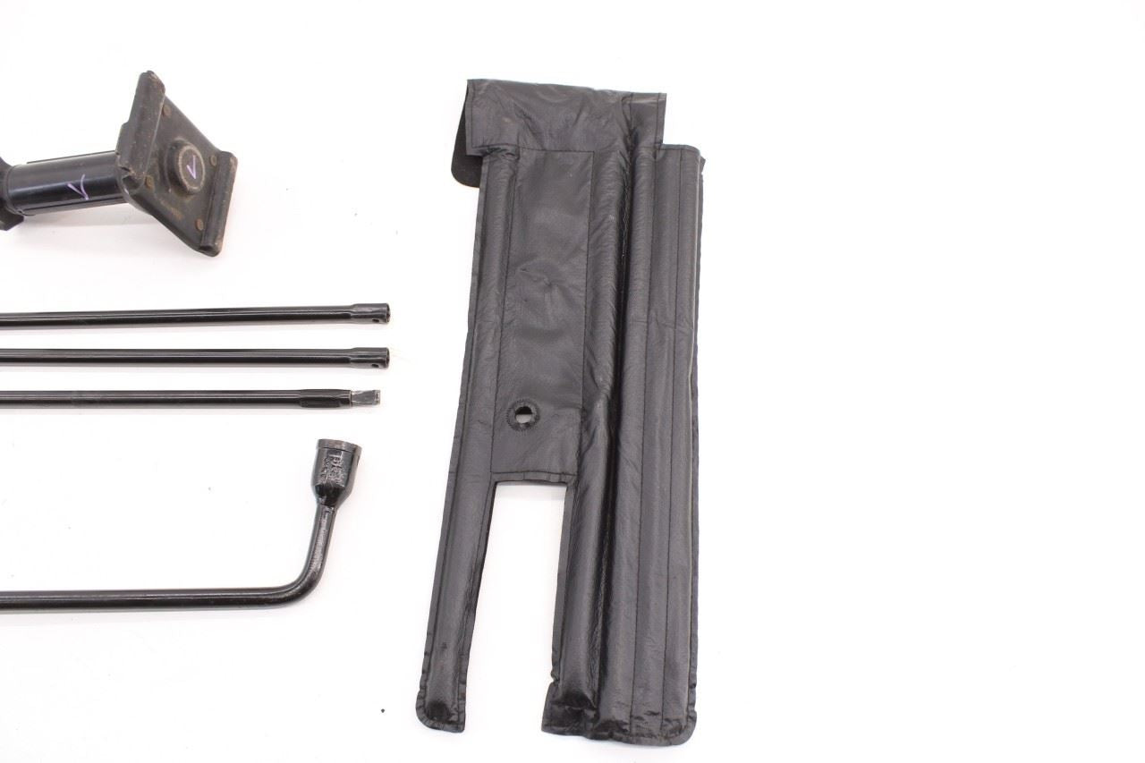 2005-2022 Ford F250 Lariat Crew Cab 6.2L 4WD Lift Jack and Tool Kit w/ Tools Bag - Alshned Auto Parts