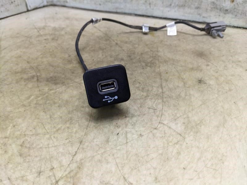 2015-2017 Jeep Wrangler Remote USB Port Wire Harness 68297662AA OEM - Alshned Auto Parts