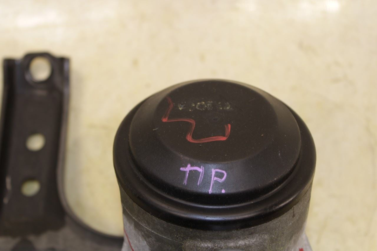 2014-2020 Infiniti QX60 3.5L FWD Front Right Engine Mount Insulator 11210-3KA0A - Alshned Auto Parts