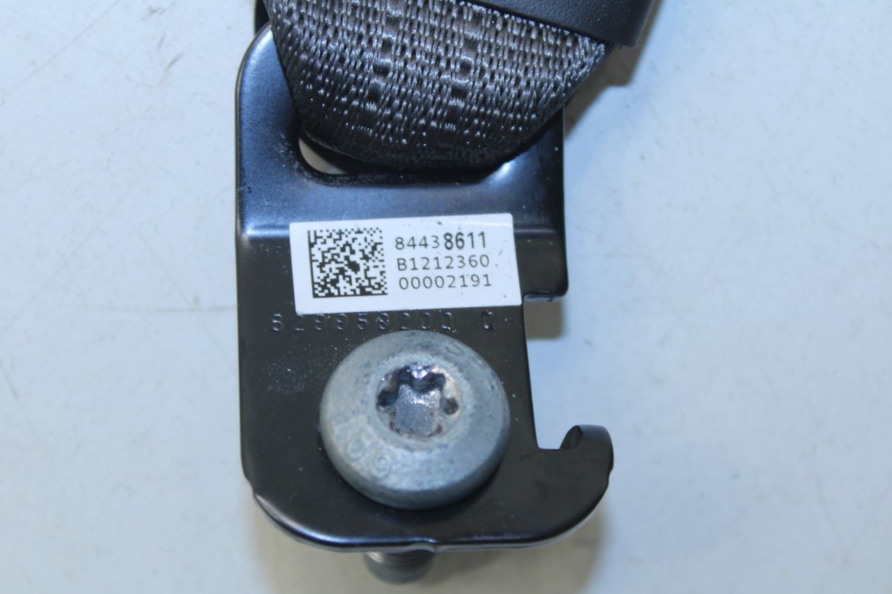 2019-24 Chevrolet Blazer 2LT Rear RH and LH 2nd Row Center Seat Belt Buckle Set - Alshned Auto Parts