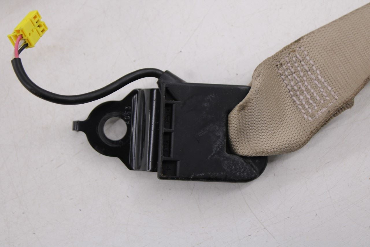 10-16 Mercedes-Benz E350 Luxury 4Matic 3.5L Front Right Side Seat Belt Retractor8