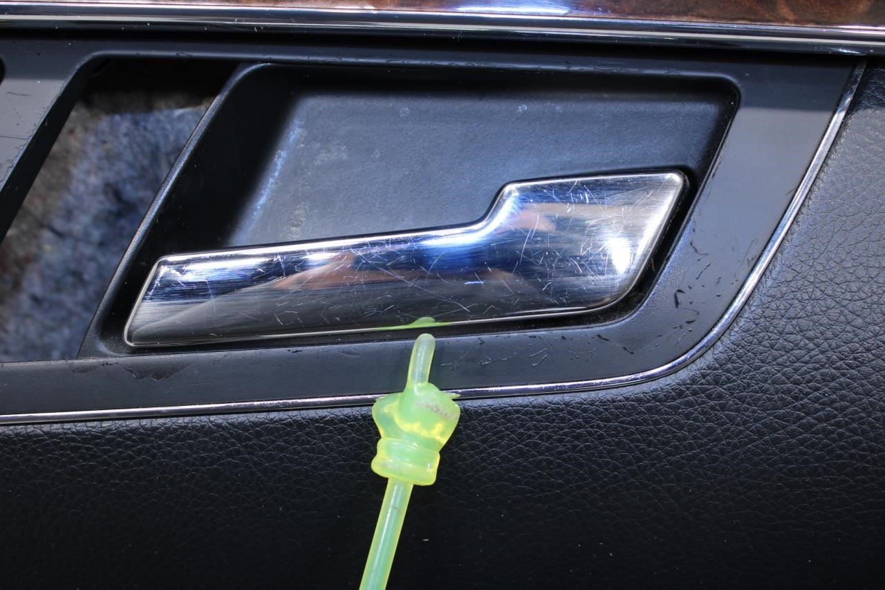 2007-2013 Mercedes-Benz S550 Front Right Door Trim Panel 221-720-18-79-9E71 OEM - Alshned Auto Parts