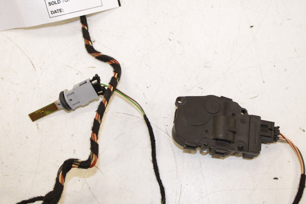 11-18 Porsche Cayenne Platinum HVAC Blend Door Actuator Motor Set w Wire Harness - Alshned Auto Parts