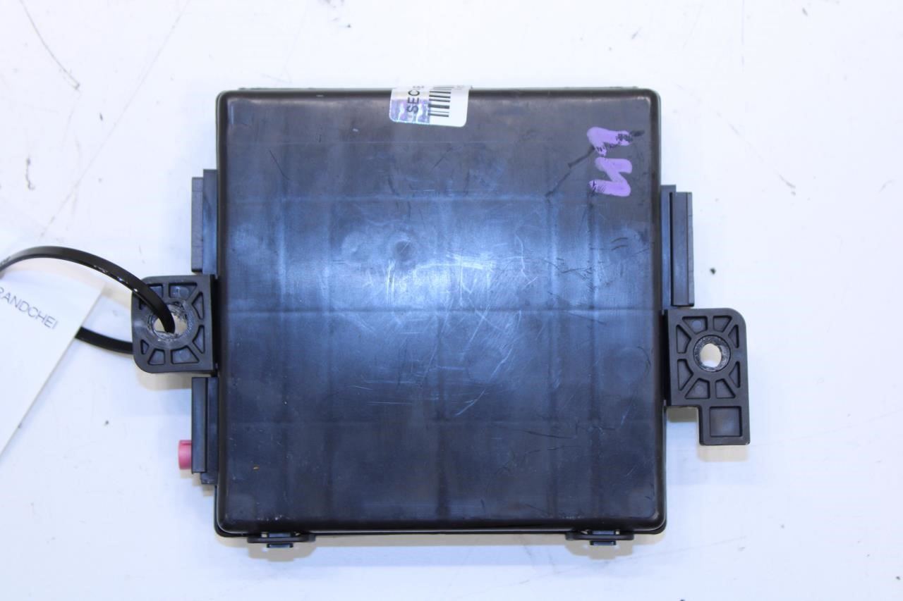 2015 Jeep Grand Cherokee Limited Keyless Entry Hub Receiver Control Module - Alshned Auto Parts
